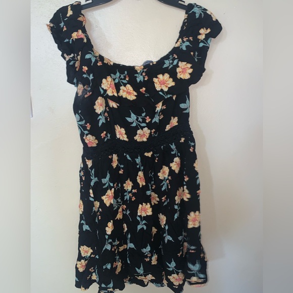 Black sundress with yellow flowers - Picture 2 of 6